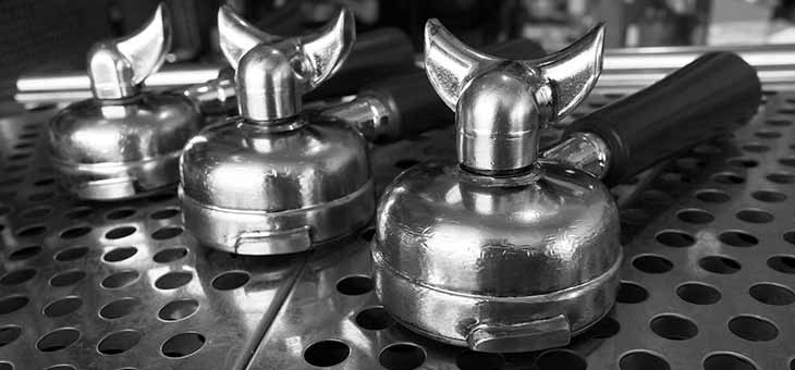 clean-coffee-machine-portafilters coffee-machine-image