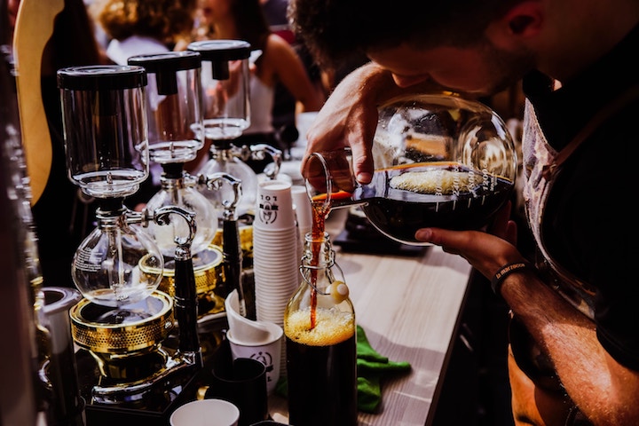 cold-brew-pour-science-experiment-artisan-coffee-filter-copy-720 cold-brew-pour-science-experiment-artisan-coffee-filter-copy-720